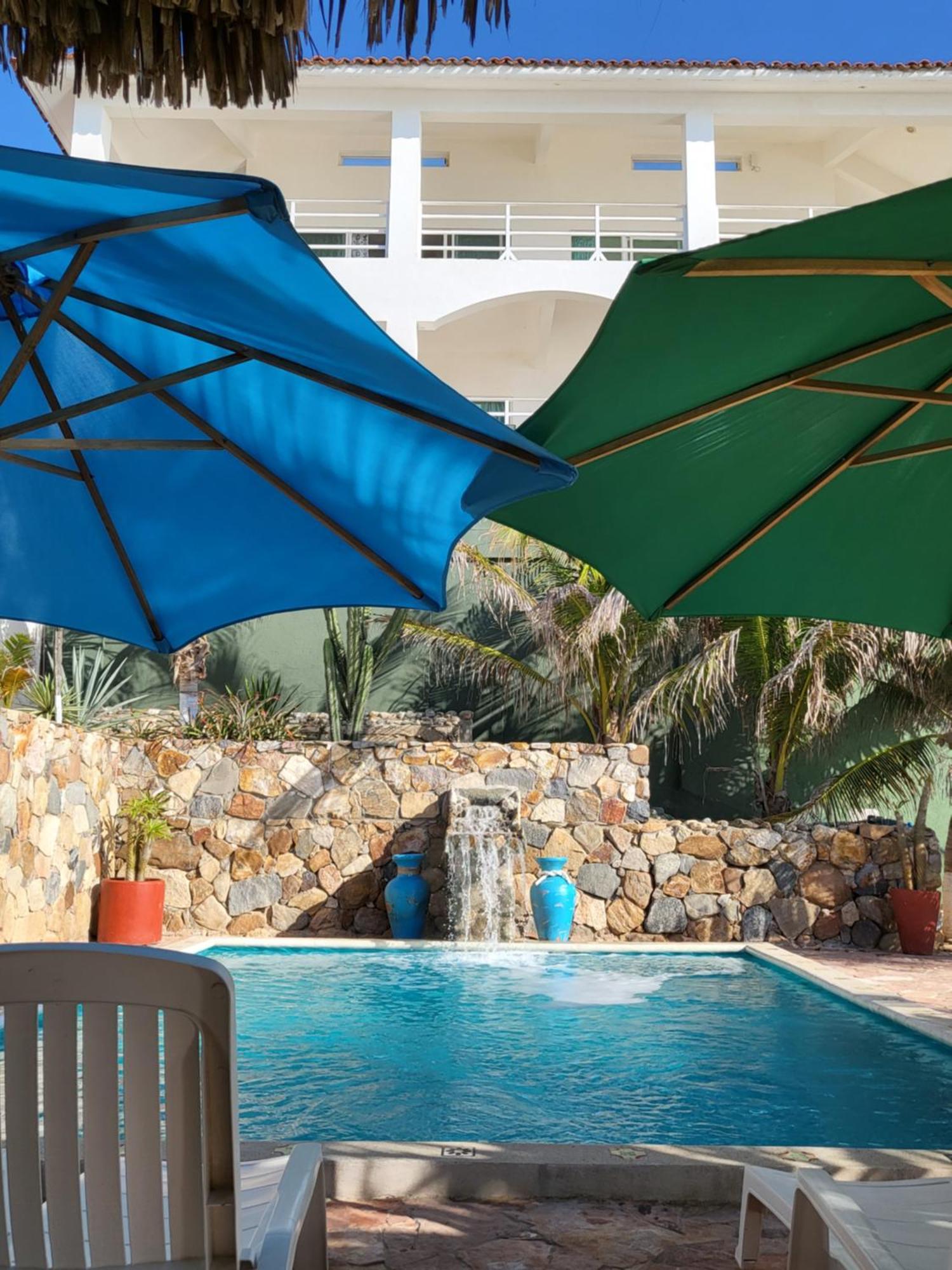 Hotel Luz De Mar ' Right On The Beach Cuatunalco Exterior photo
