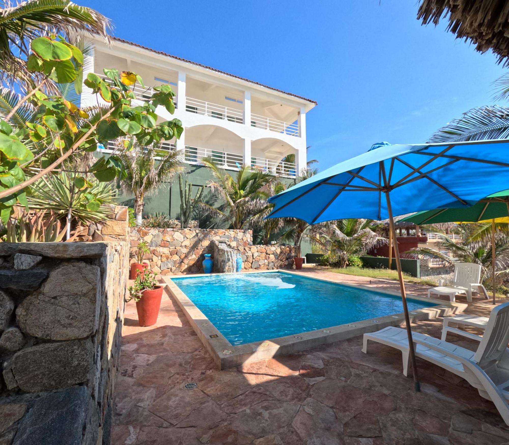 Hotel Luz De Mar ' Right On The Beach Cuatunalco Exterior photo