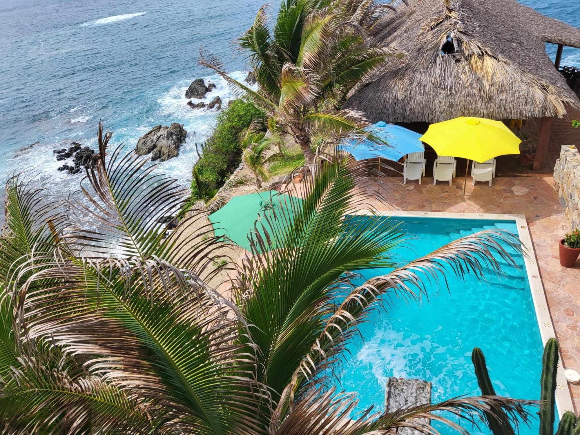 Hotel Luz De Mar ' Right On The Beach Cuatunalco Exterior photo