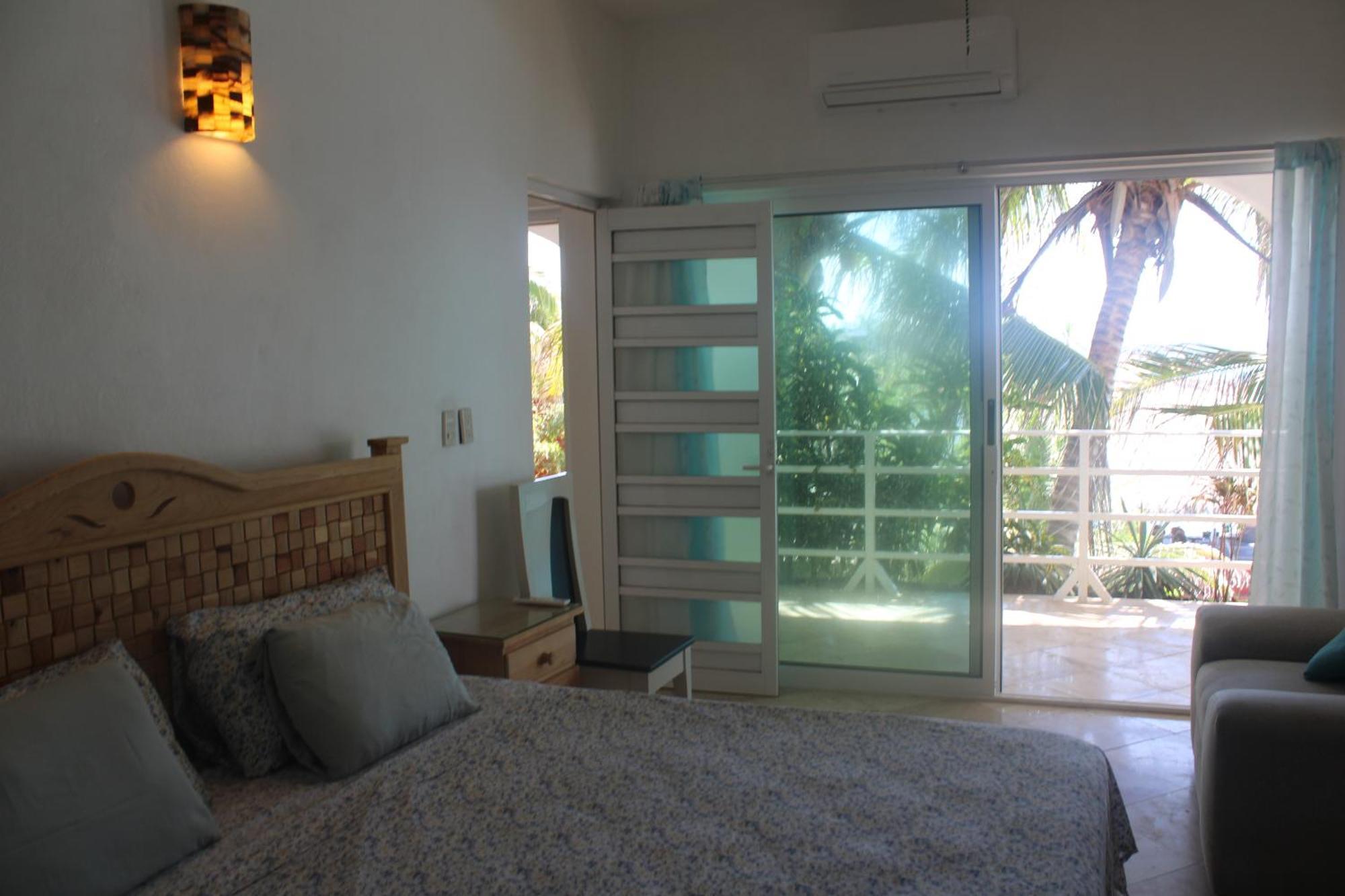 Hotel Luz De Mar ' Right On The Beach Cuatunalco Exterior photo